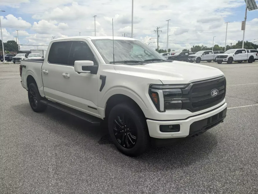 2025 Ford F-150 Lariat photo 1