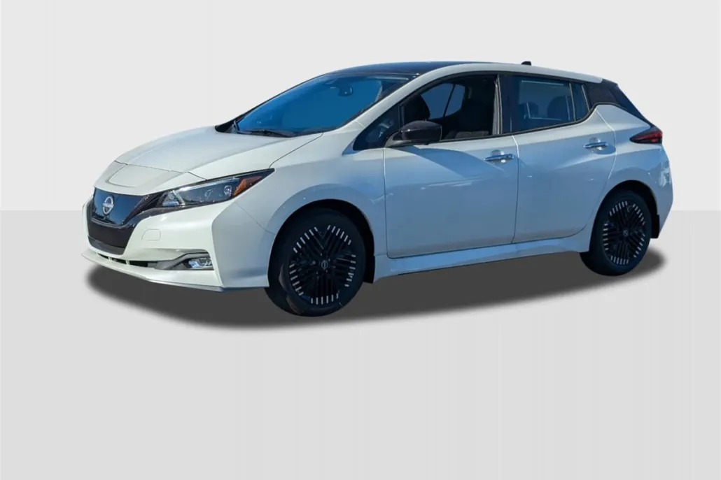 2025 Nissan Leaf SV Plus photo 1