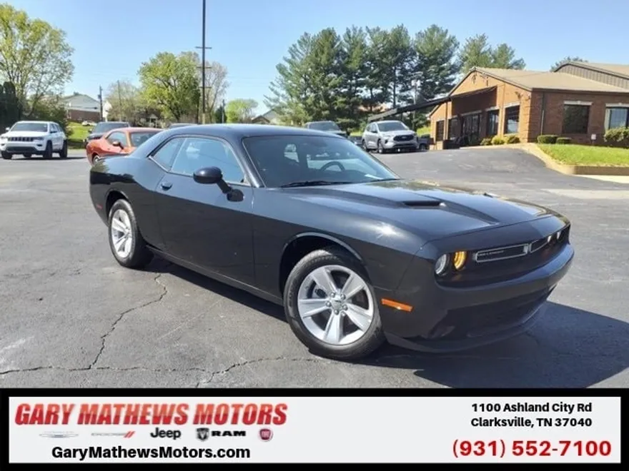 2023 Dodge Challenger SXT photo 1