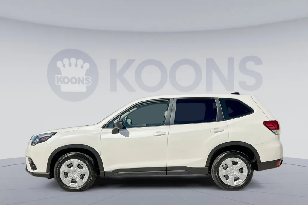 2024 Subaru Forester Base photo 1