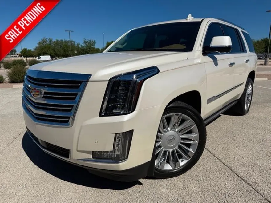 2015 Cadillac Escalade Platinum photo 1