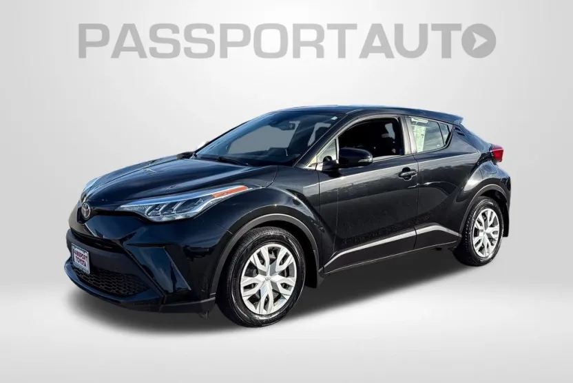 2021 Toyota C-HR LE photo 1