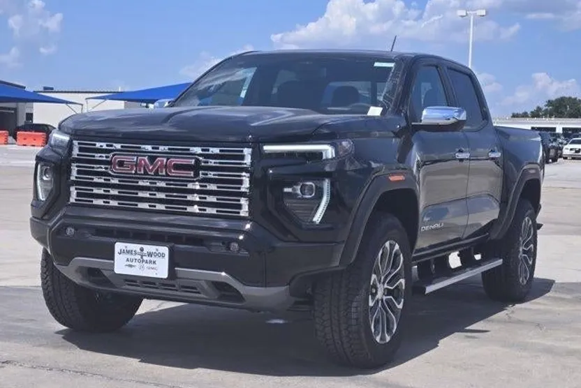 2026 Gmc Canyon Denali photo 1