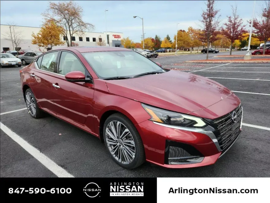 2023 Nissan Altima 2.5 SL photo 1