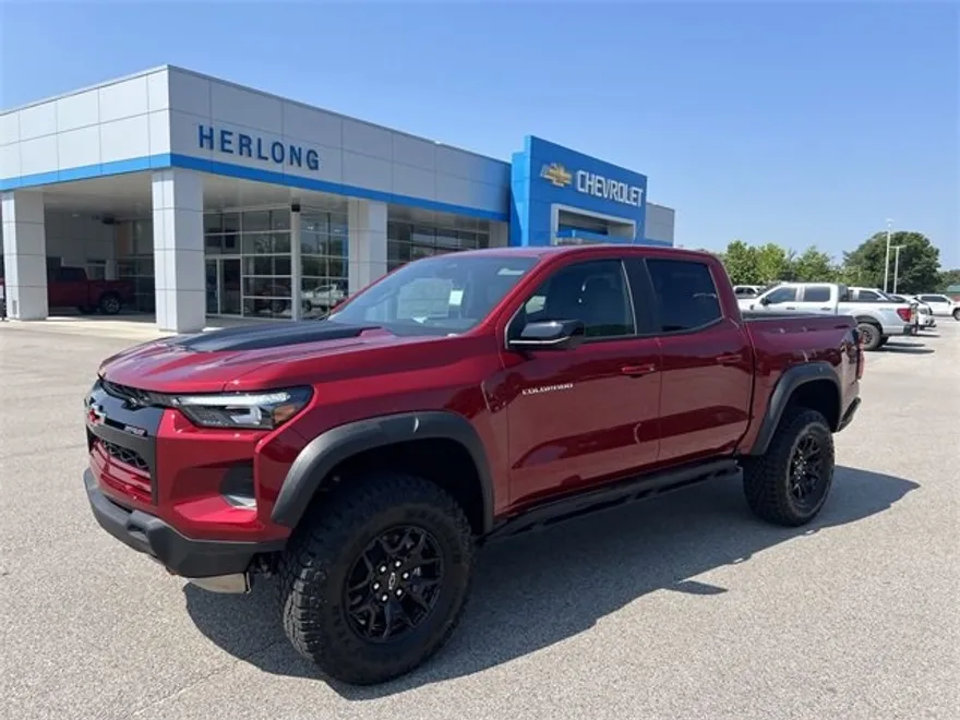 2025 Chevrolet Colorado ZR2 photo 1