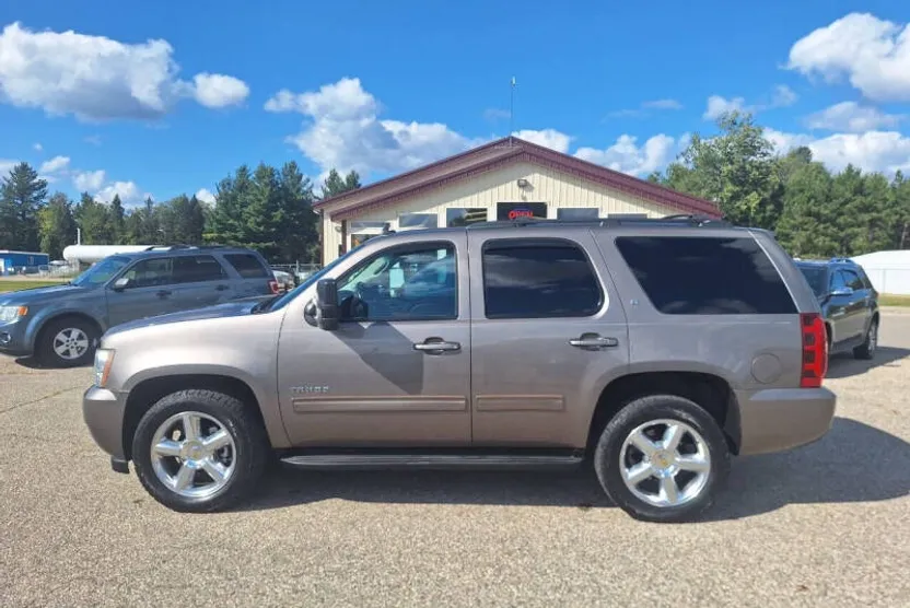 2012 Chevrolet Tahoe LT photo 1