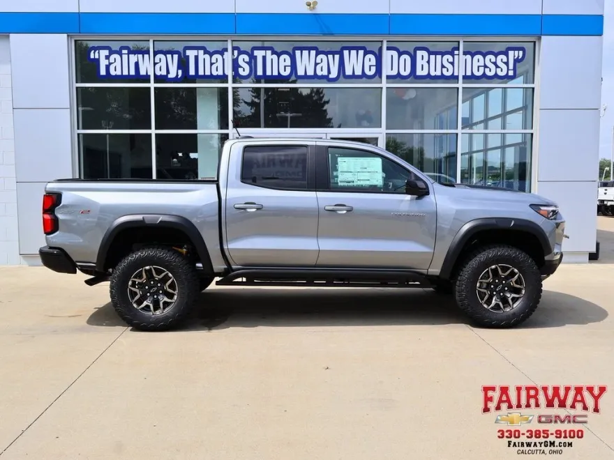 2025 Chevrolet Colorado ZR2 photo 1