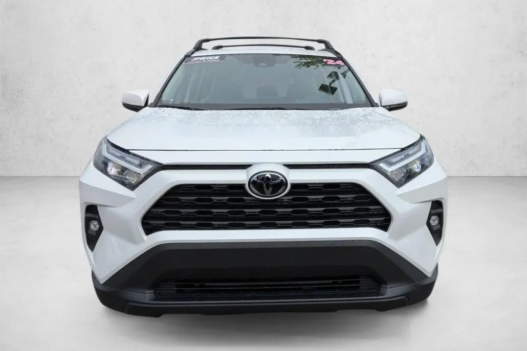 2024 Toyota RAV4 XLE Premium photo 1