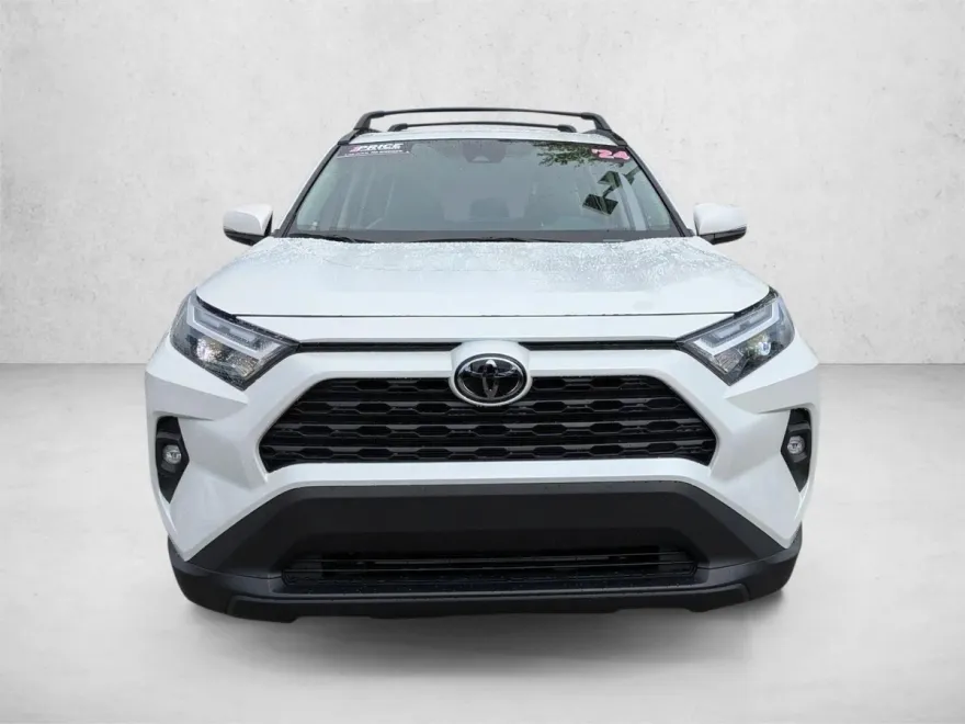 2024 Toyota RAV4 XLE Premium photo 1