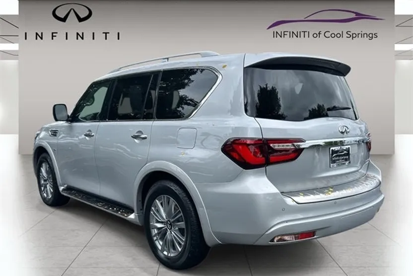 2018 Infiniti QX80 Base photo 1