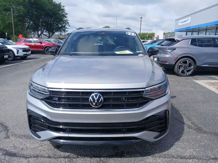 2022 Volkswagen Tiguan SE R-Line Black photo 1