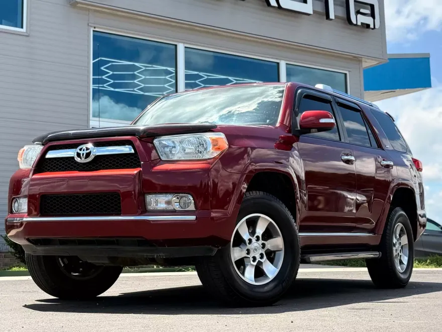 2011 Toyota 4Runner Limited V6 photo 1
