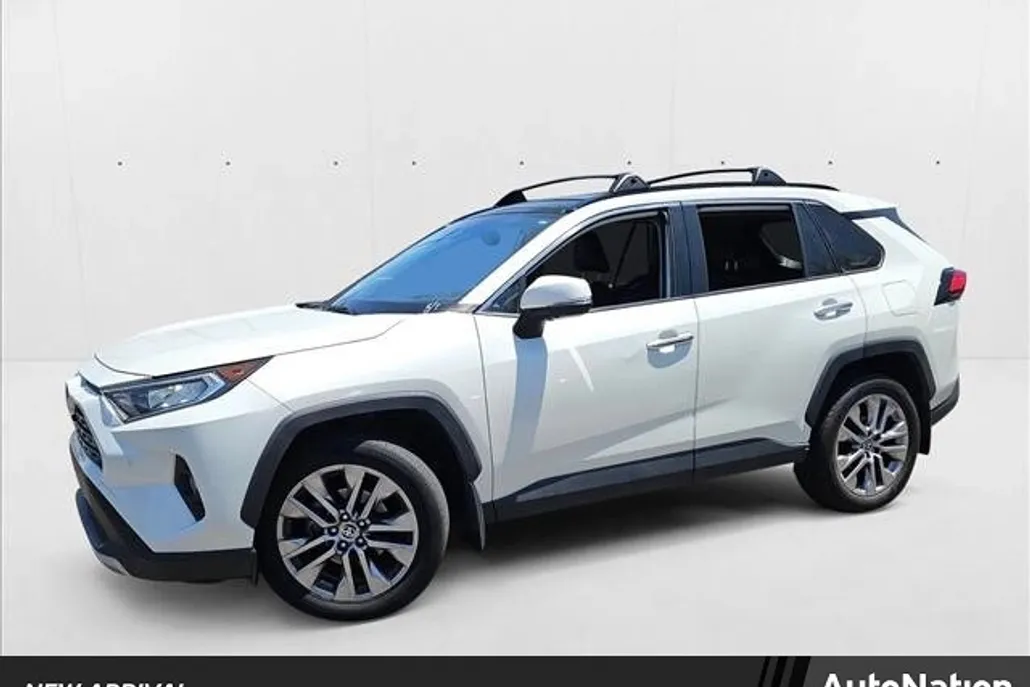 2021 Toyota RAV4 Limited photo 1