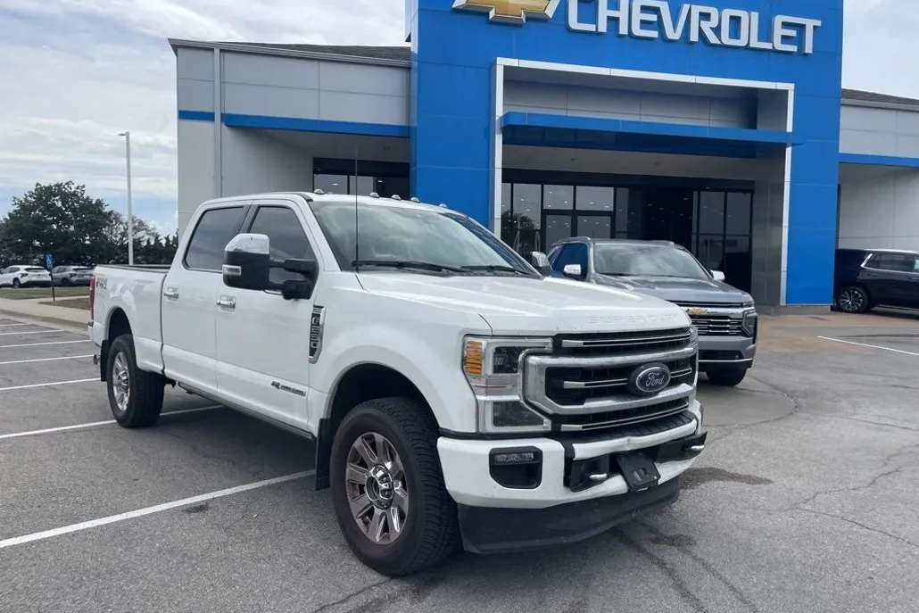 2022 Ford F-250 Platinum photo 1