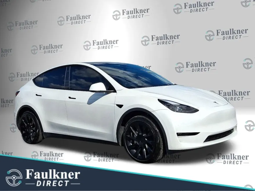 2023 Tesla Model Y Long Range photo 1