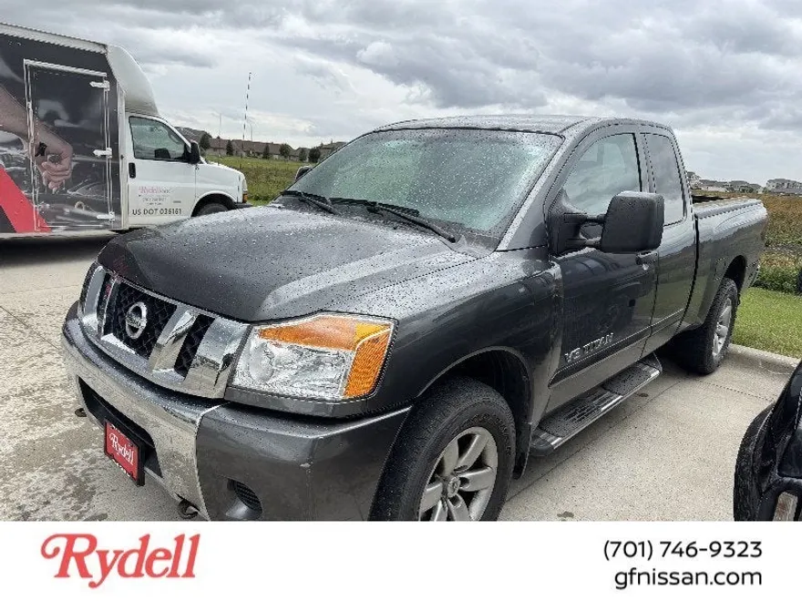 2008 Nissan Titan SE photo 1