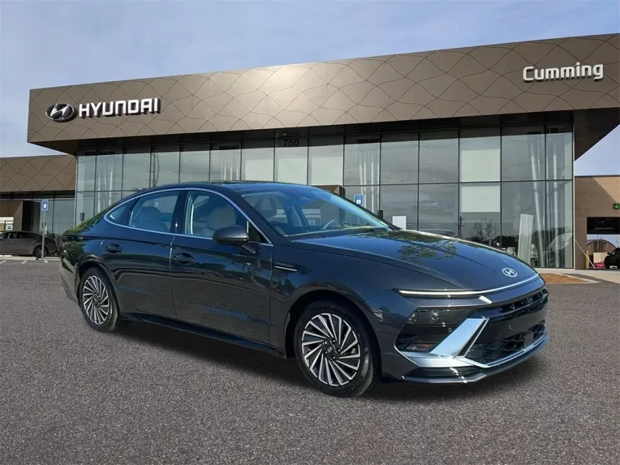 2025 Hyundai Sonata Hybrid Limited photo 1