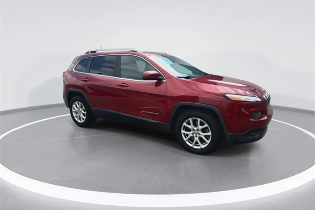 2015 Jeep Cherokee Latitude photo 1