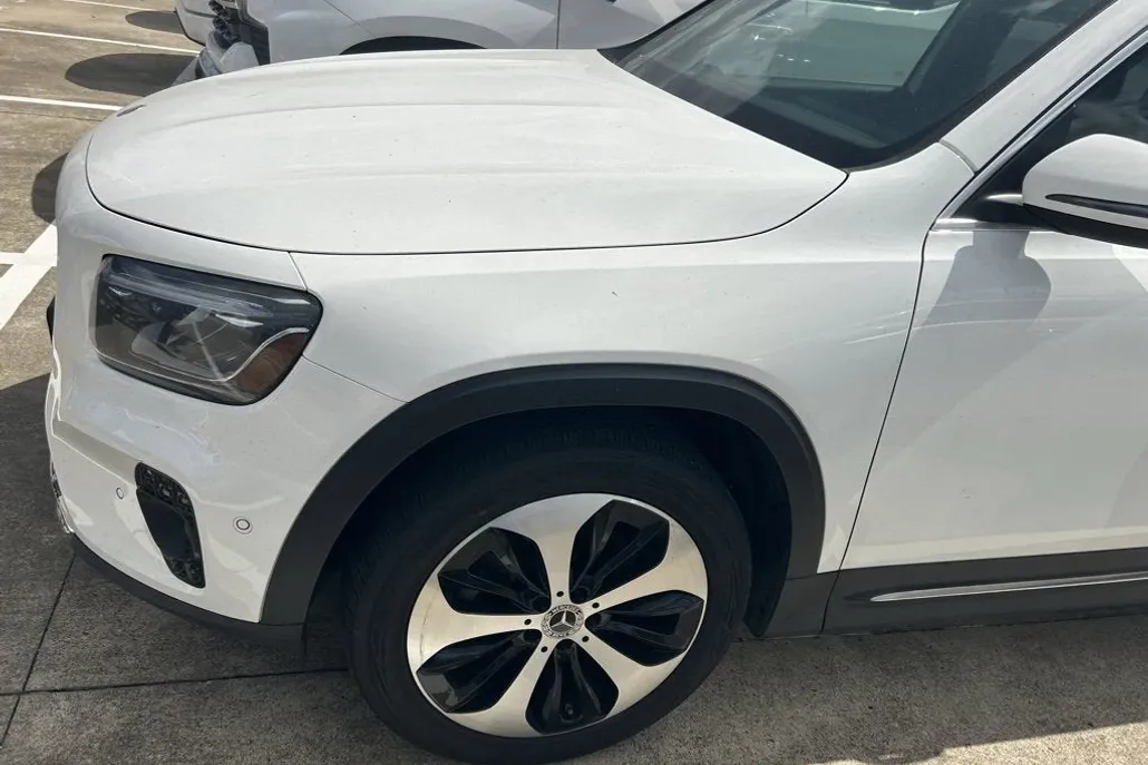 2024 Mercedes Benz GLB 250 photo 1