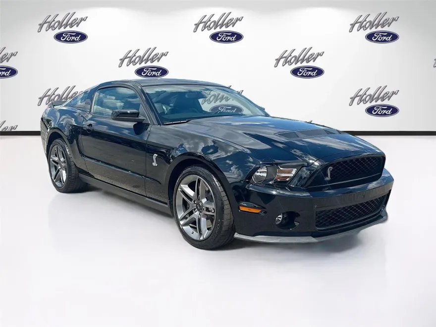 2010 Ford Mustang Shelby GT500 photo 1