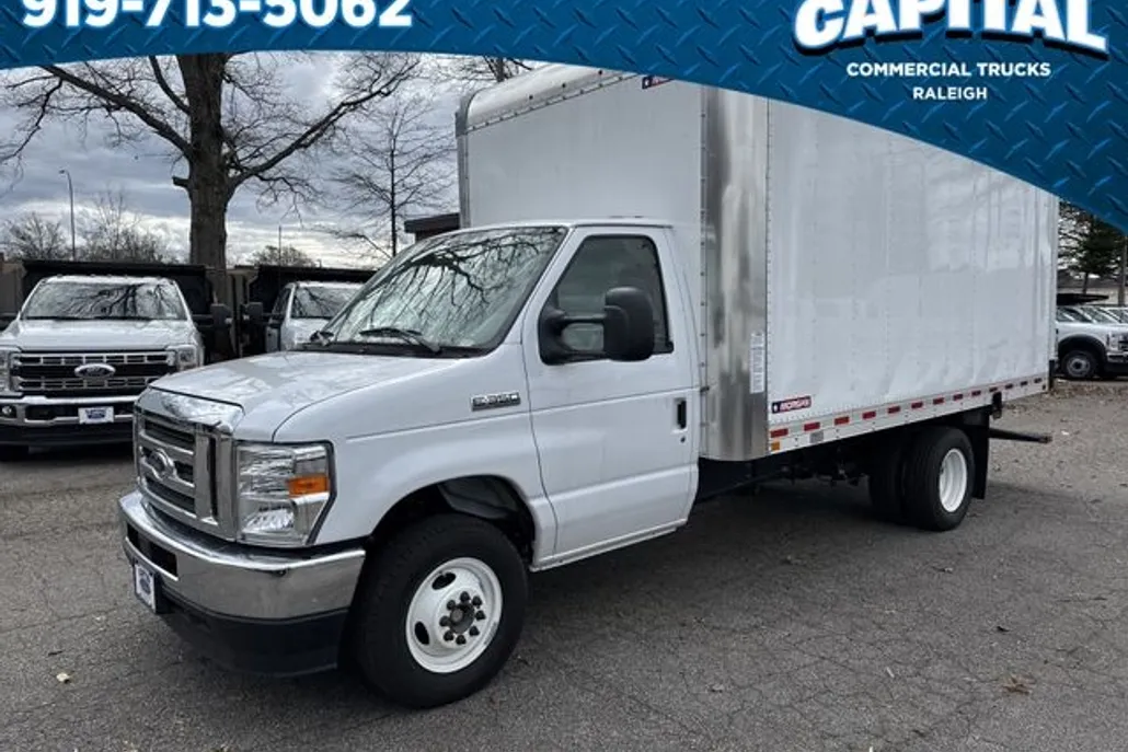 2025 Ford E-350 photo 1