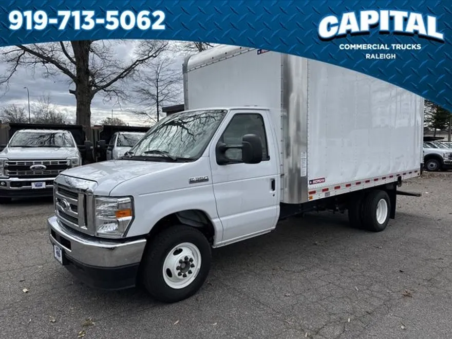 2025 Ford E-350 photo 1