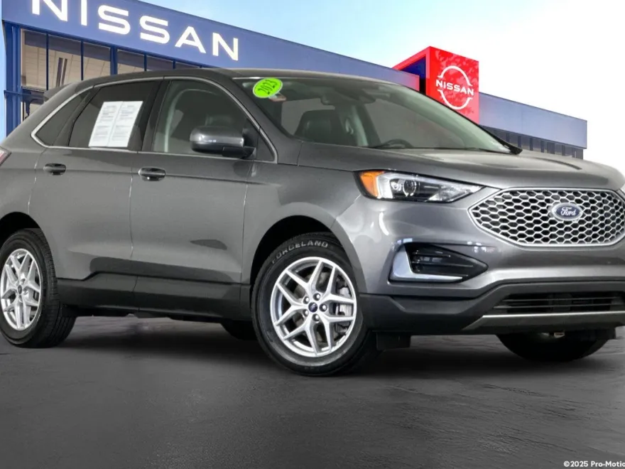 2023 Ford Edge SEL photo 1