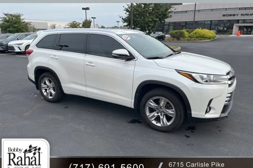 2017 Toyota Highlander Limited photo 1