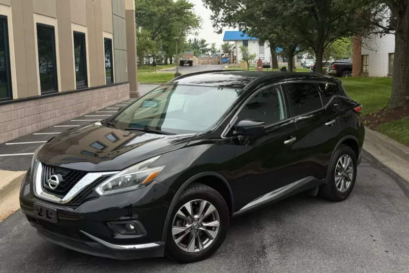 2018 Nissan Murano SV photo 1
