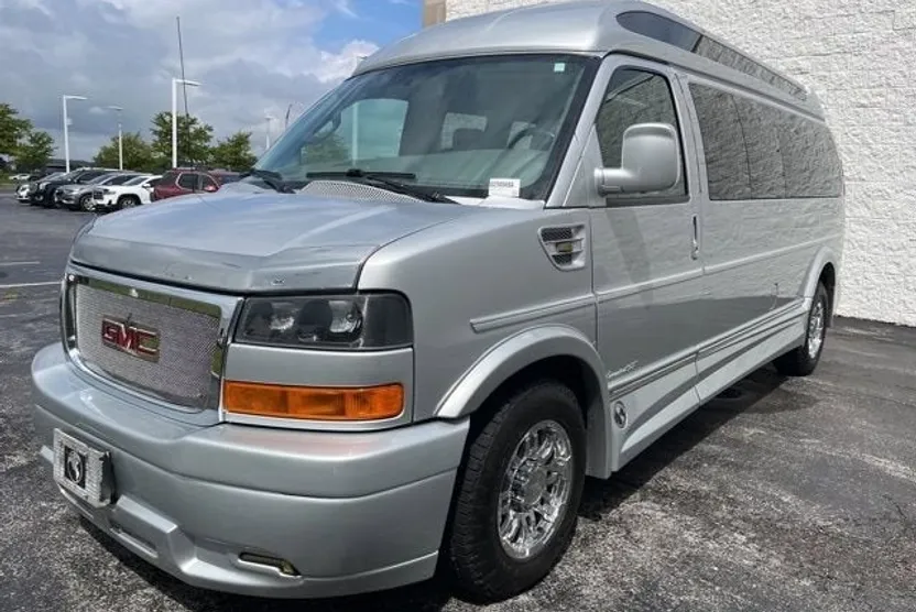 2017 Gmc Savana Cargo 2500 photo 1