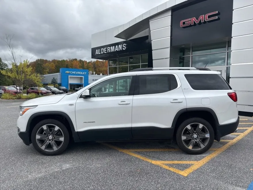 2019 Gmc Acadia SLT photo 1
