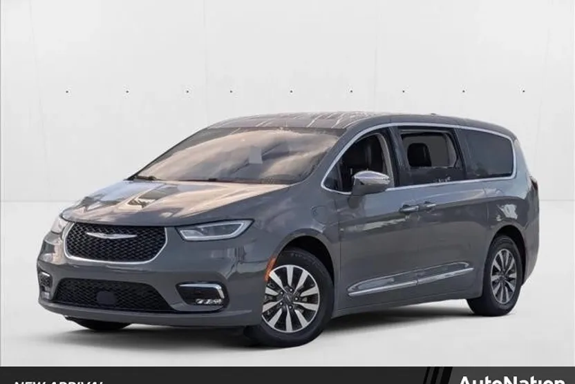 2022 Chrysler Pacifica Hybrid Limited photo 1