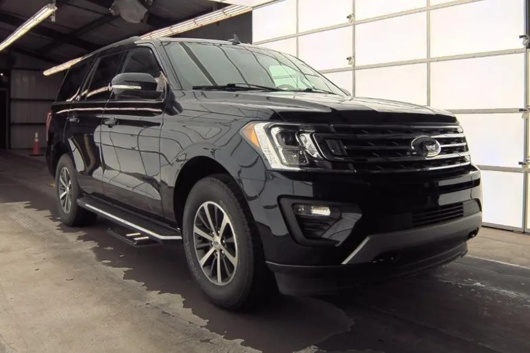 2021 Ford Expedition photo 1