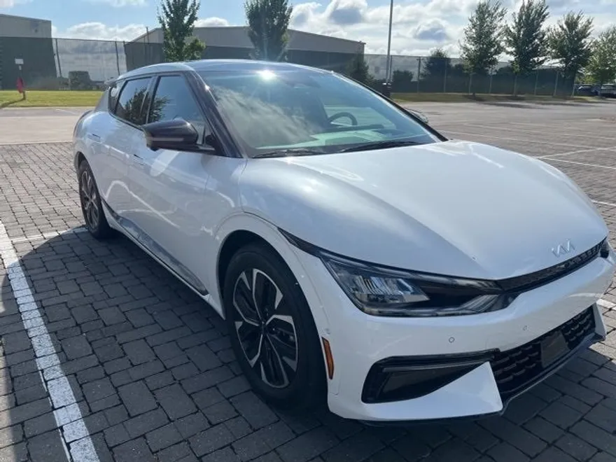 2022 Kia EV6 GT-Line photo 1