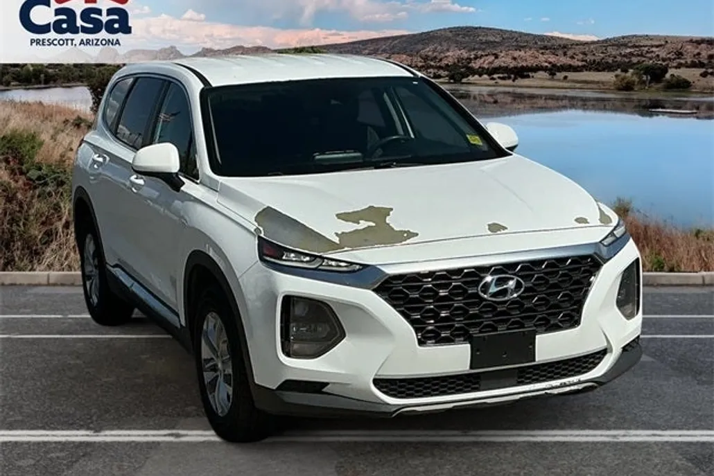 2019 Hyundai Santa Fe SE photo 1