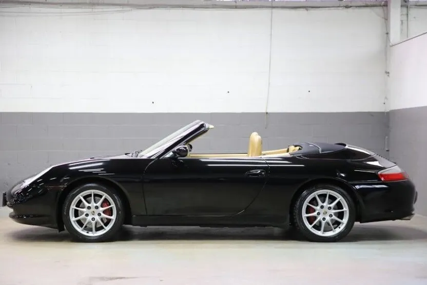2004 Porsche 911 4S photo 1