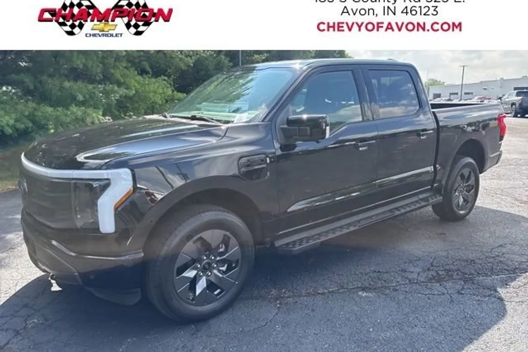 2022 Ford F-150 Lightning Lariat photo 1