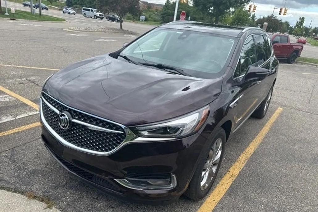 2021 Buick Enclave Avenir photo 1