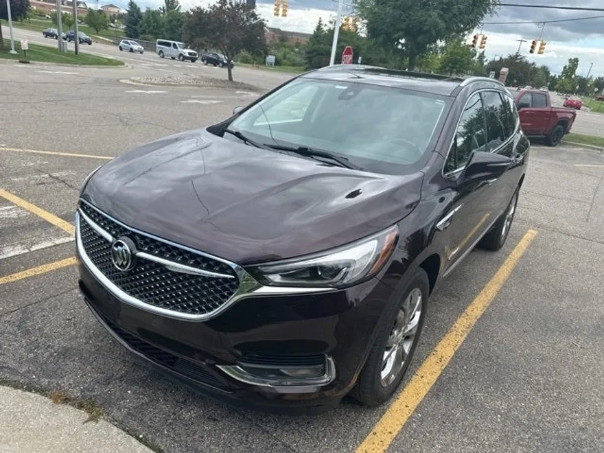 2021 Buick Enclave Avenir photo 1