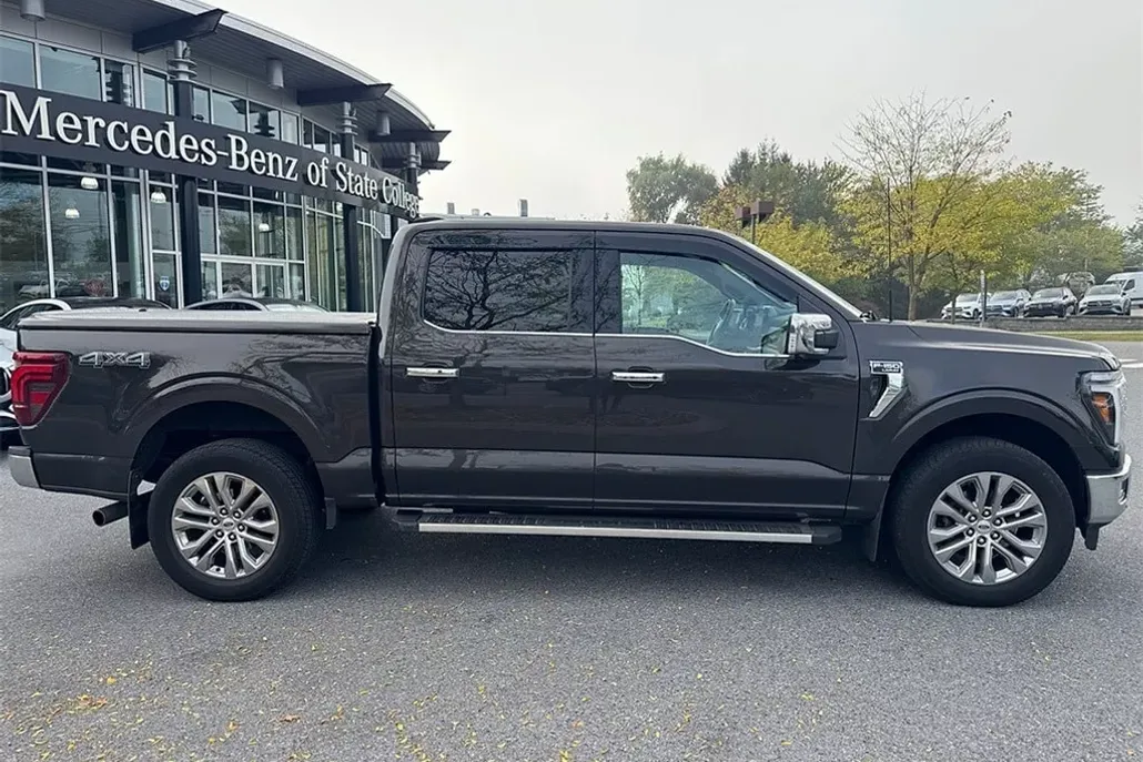 2024 Ford F-150 Lariat photo 1