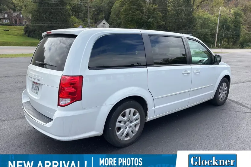 2015 Dodge Grand Caravan SE photo 1