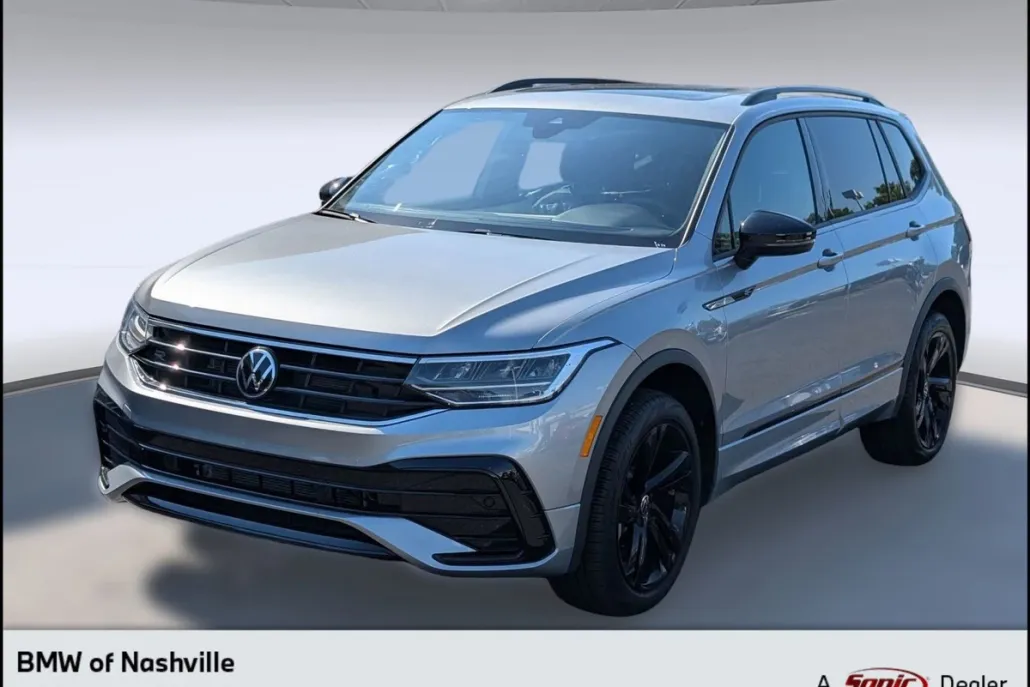 2024 Volkswagen Tiguan SE R-Line Black photo 1
