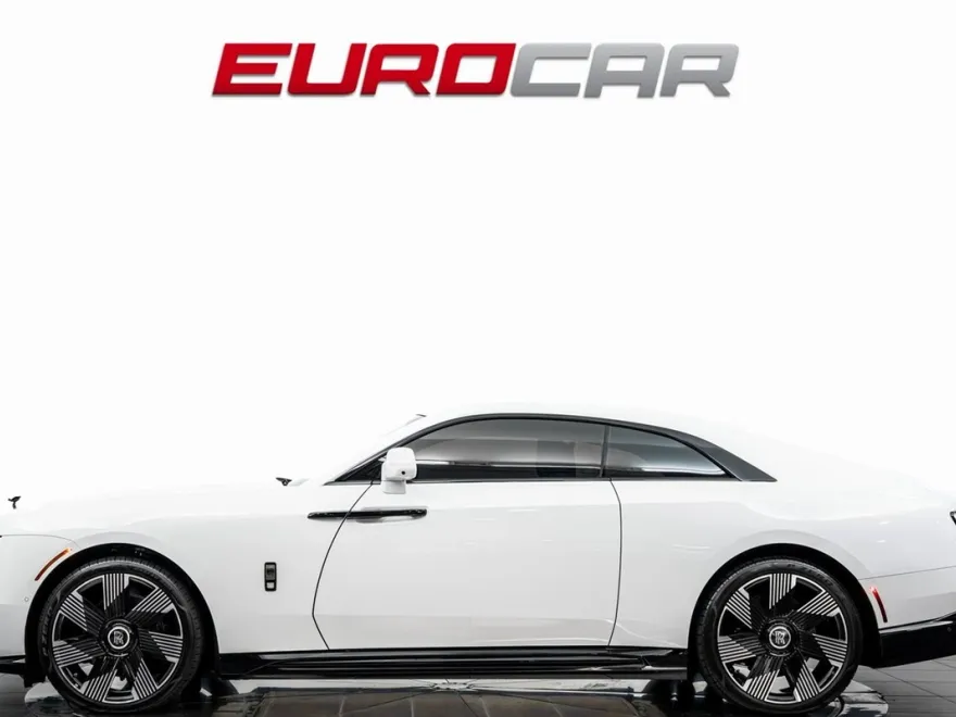 2024 Rolls Royce Spectre photo 1