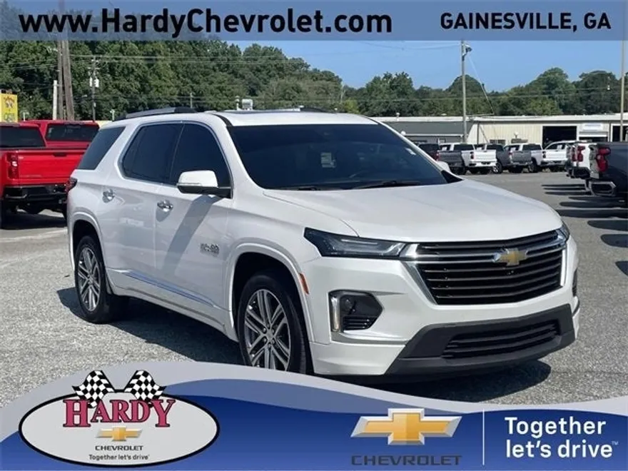 2023 Chevrolet Traverse High Country photo 1