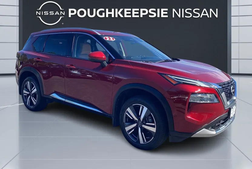 2022 Nissan Rogue Platinum photo 1