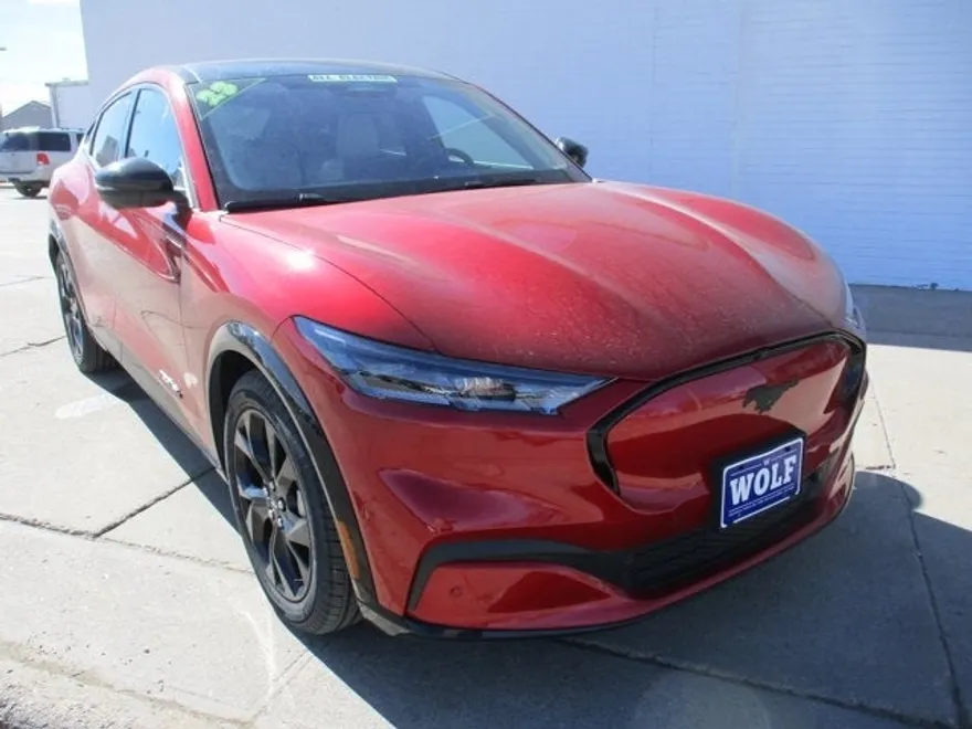 2023 Ford Mustang Mach-E Premium photo 1