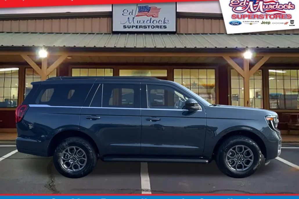 2025 Ford Expedition photo 1