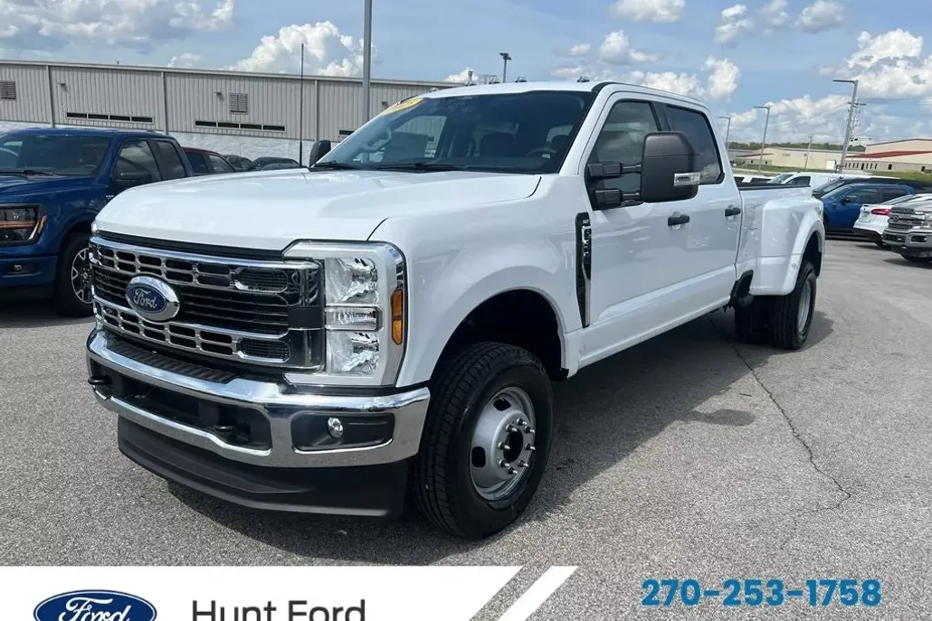 2025 Ford F-350 XLT photo 1