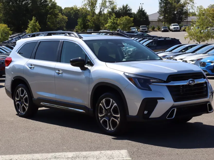 2025 Subaru Ascent Touring photo 1