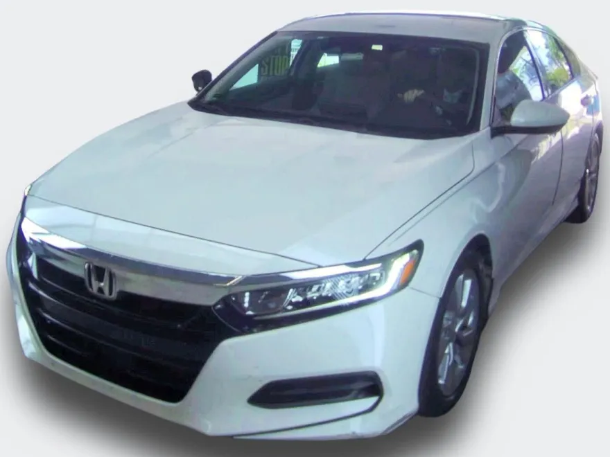 2019 Honda Accord LX 1.5T photo 1